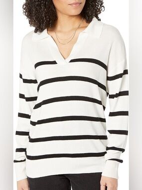 V-Neck Collared Striped Sweater - White/Black